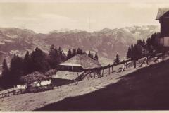 Buchserberg: Beim Kurhaus. Poststempel vom 20.08.1931. Aufnahme und Verlag von Franz Roth, Buchs