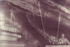 Gonzen 1923 Nr. 10 Erztransport auf Schüttelrutschen im Abbau, Aufnahme von Andreas Hane, Rorschach