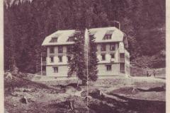 Hotel Kurhaus Sennis auf Sennisalp mit Faulfirstgruppe, Poststempel vom 14.09.1909. Aufnahme und Verlag von L. Schaller, Stuttgart