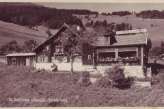 Gasthaus zum Gemsli am Sevelerberg um 1940. Aufnahme und Verlag von Kurt Buchmann, Buchs, Nr. 128