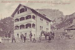 Alpenkurhaus und Touristenstation Malbun um 1908, mit Ochsenkopf. Poststempel vom 26.04.1909. Postkartenverlag Christian Tischhauser, Buchs, Nr. 942