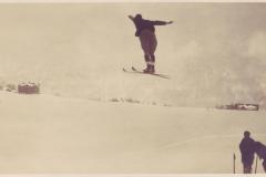 Skisprungschanze auf dem Flumserberg um 1925. Aufnahme und Verlag von Jean Gaberell, Thalwil, Nr. 6111