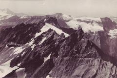 Ringelspitz Flugaufnahme, Poststempel vom 01.09.1937. Aufnahme von Friedrich Wilhelm Sprecher, Vättis