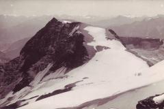 Trinserhorn (Piz Dolf) um 1925. Aufnahme von Friedrich Wilhelm Sprecher, Vättis