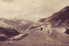 Sardonahütte. Poststempel vom 28.07.1925. Aufnahme von Friedrich Wilhelm Sprecher, Vättis