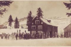 Skihütte des Neuen Skiclub Zürich ob Amden (Fürlegi), Poststempel vom 12.03.1923. Aufnahme und Verlag von Jean Gaberell, Thalwil, Nr. 4516